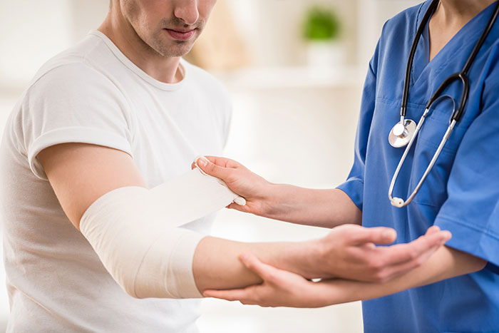Krankenhausbehandlungen für GKV-Mitglieder | Regelungen und Besonderheiten der Krankenversicherungspflicht in Deutschland